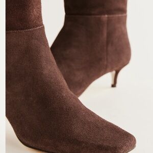 Brand New Reformation Suede Chocolate Boots